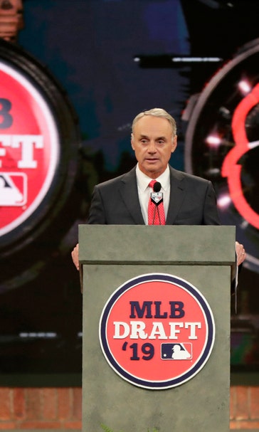 Blue Jays take son of Roy Halladay on Day 3 of MLB draft